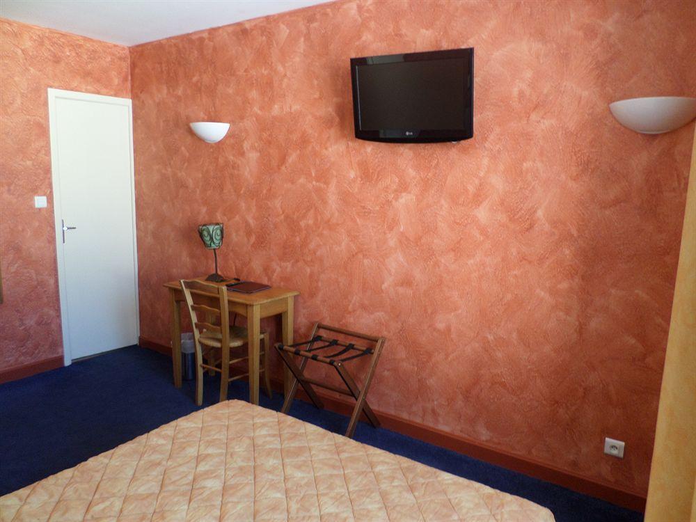 Brit Hotel Acacias Arles Kültér fotó