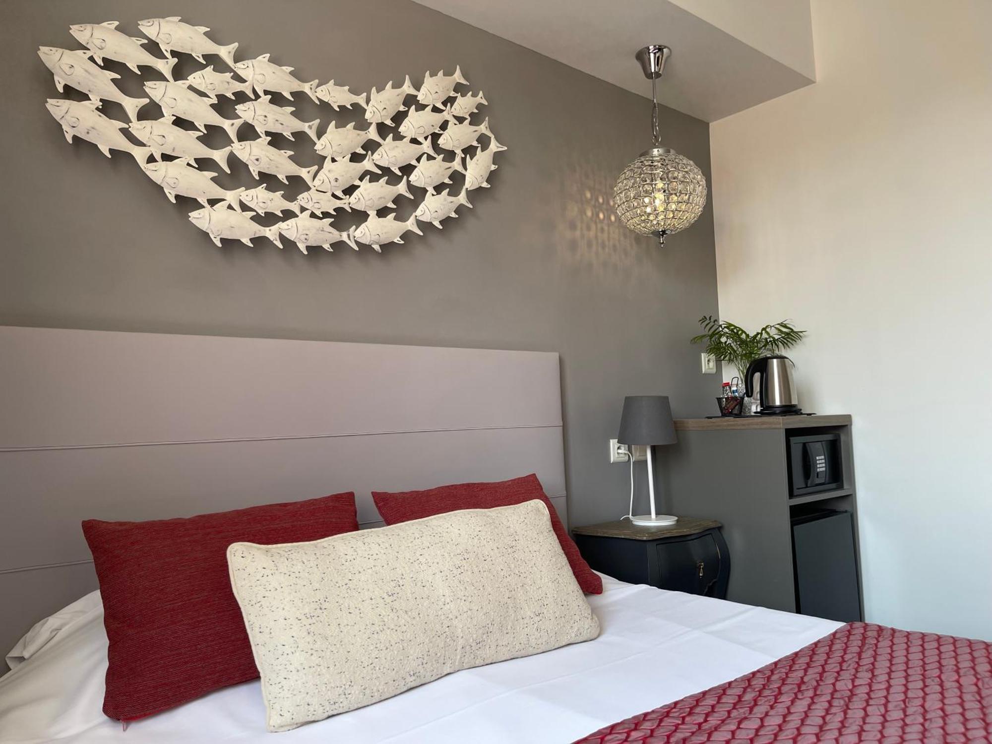 Brit Hotel Acacias Arles Kültér fotó