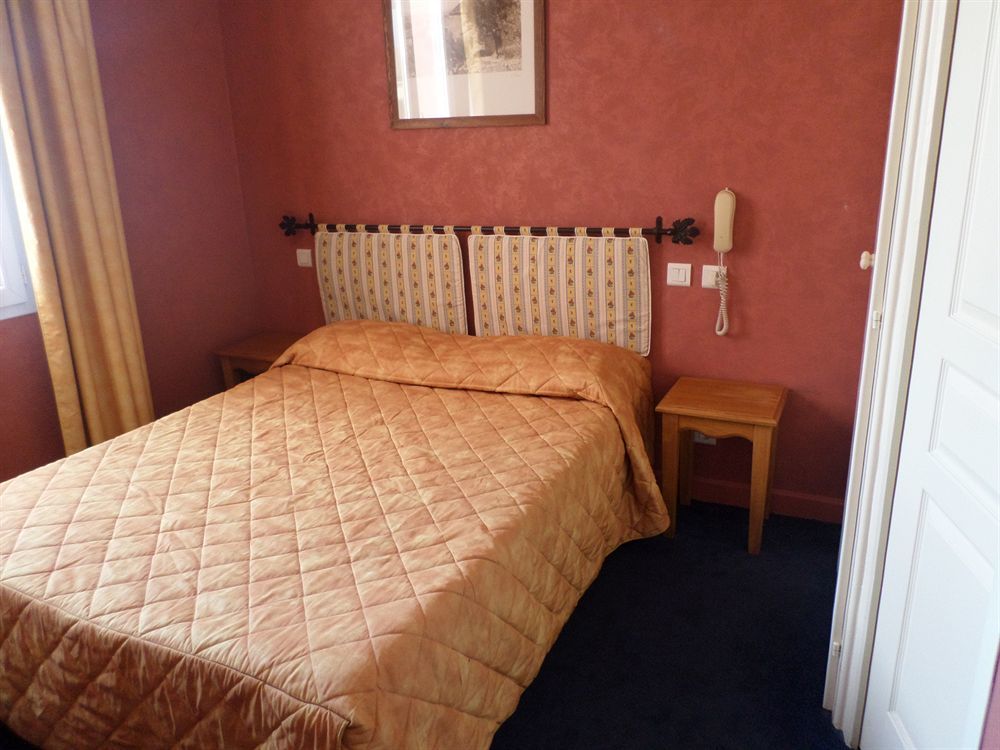 Brit Hotel Acacias Arles Kültér fotó